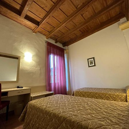 Domus San Bernardino Bed & Breakfast Верона Екстериор снимка