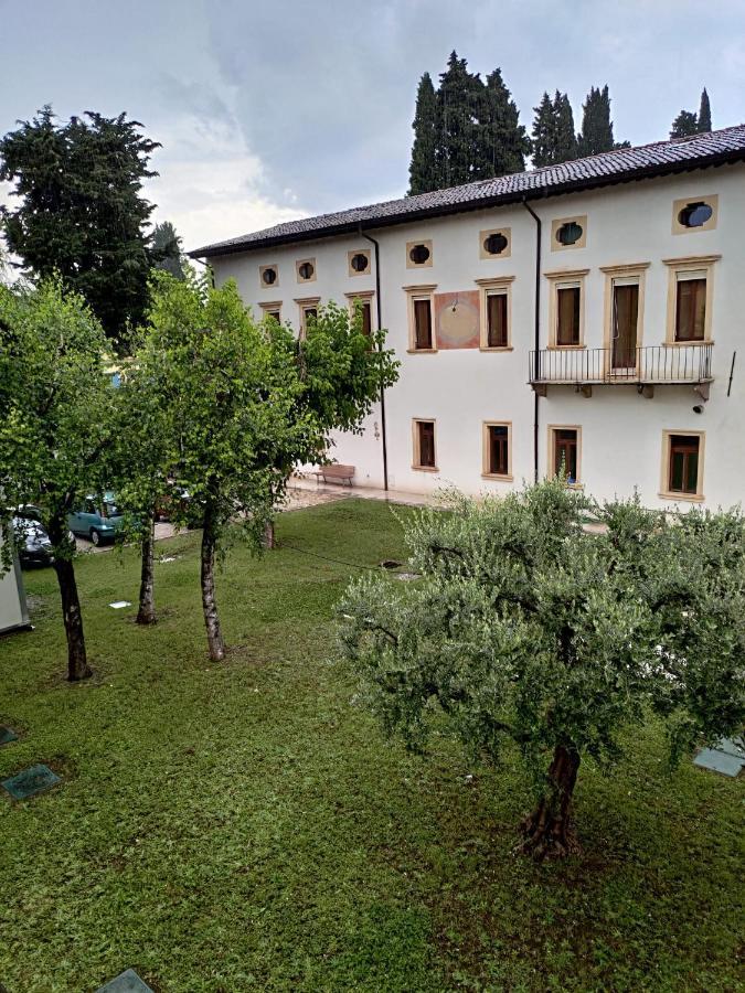 Domus San Bernardino Bed & Breakfast Верона Екстериор снимка
